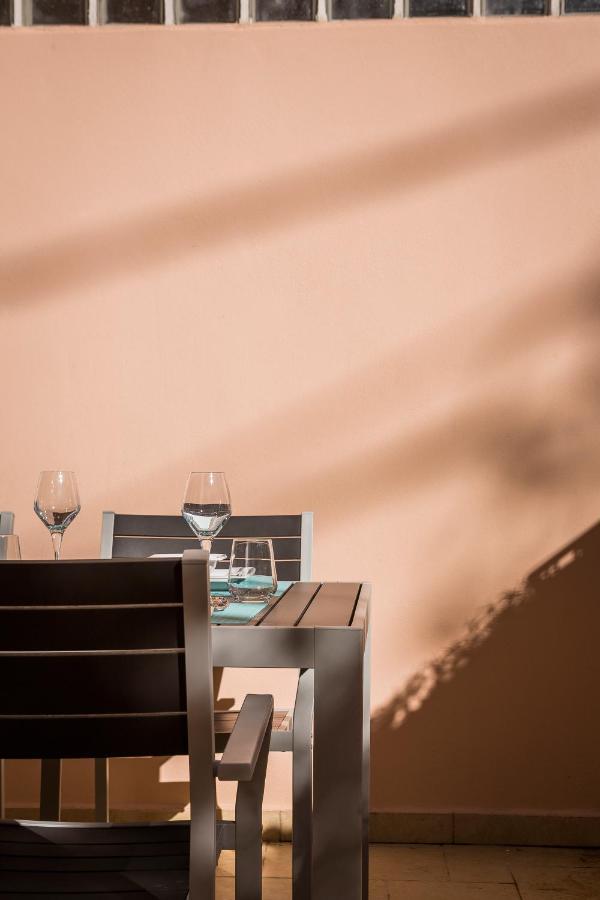 Apartment Lilly, Apartment With Communal Pool, 10 Meters From Sea ซามี ภายนอก รูปภาพ